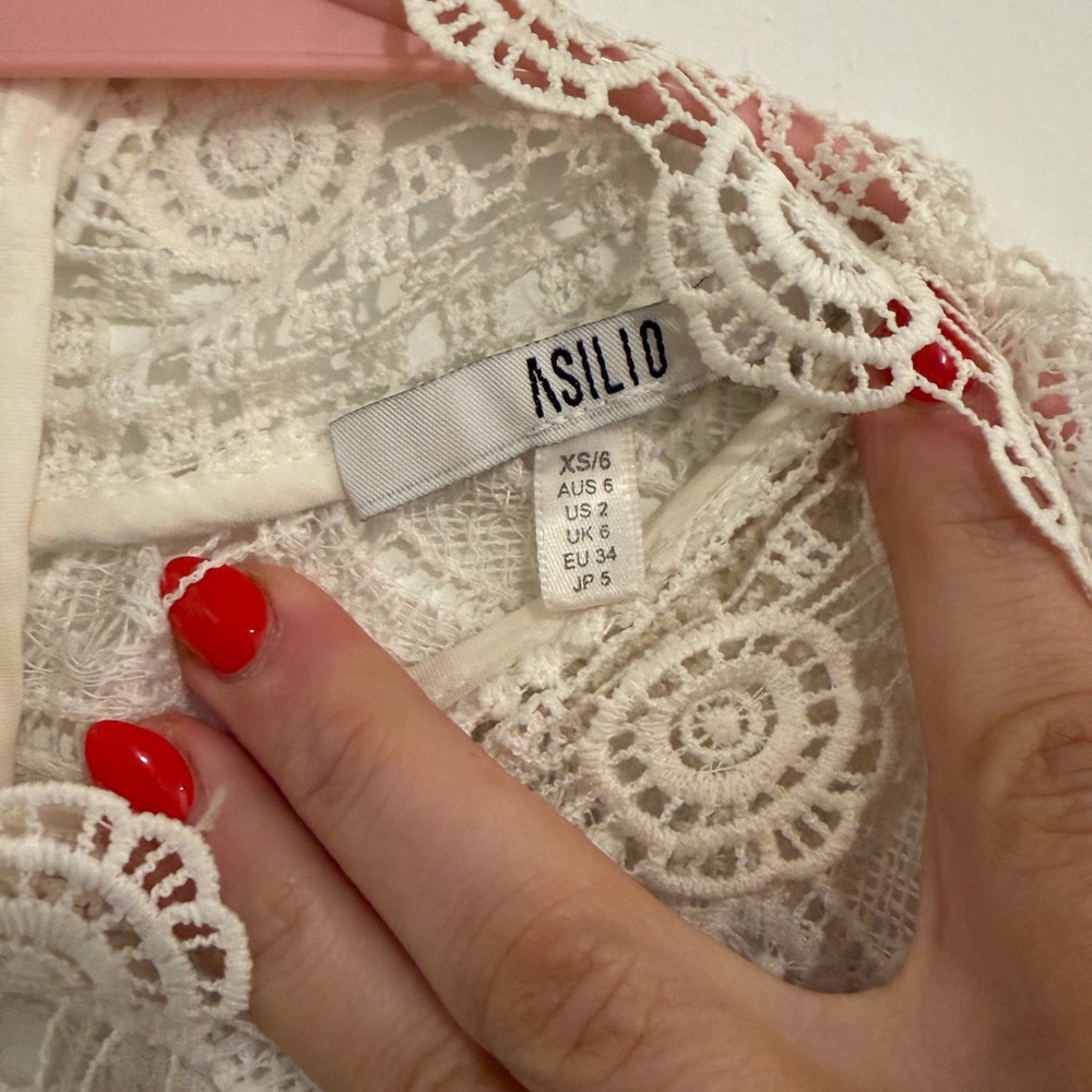 Lace layer  top - Picture 3 of 4